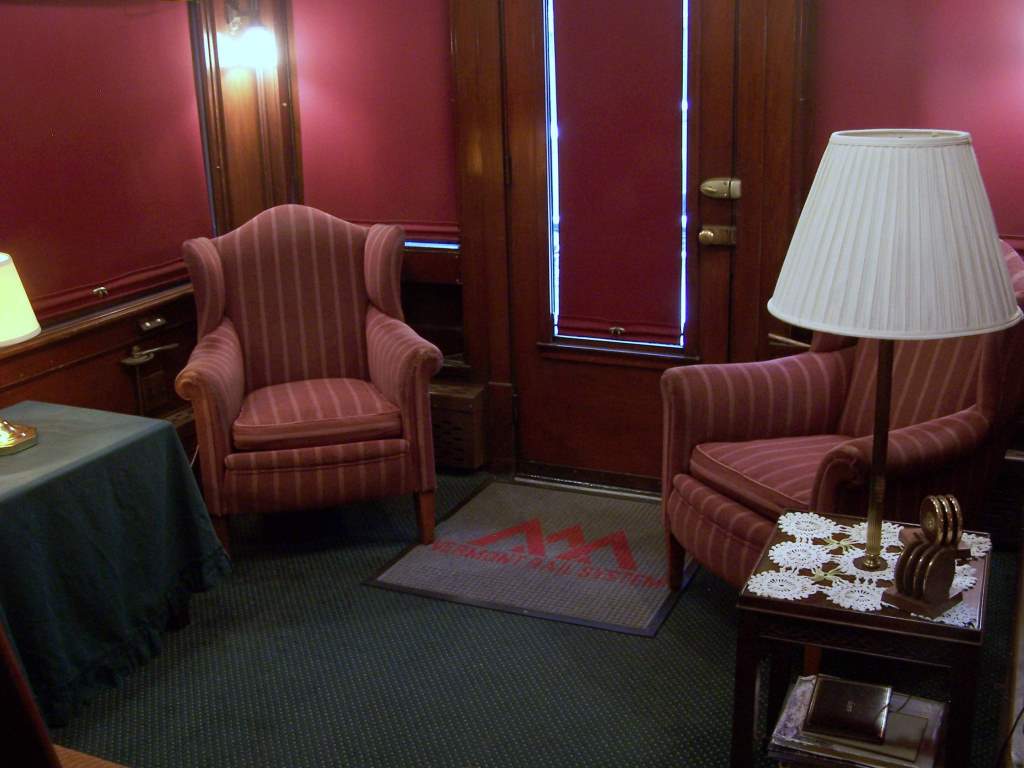 MAC 4 Rear Lounge